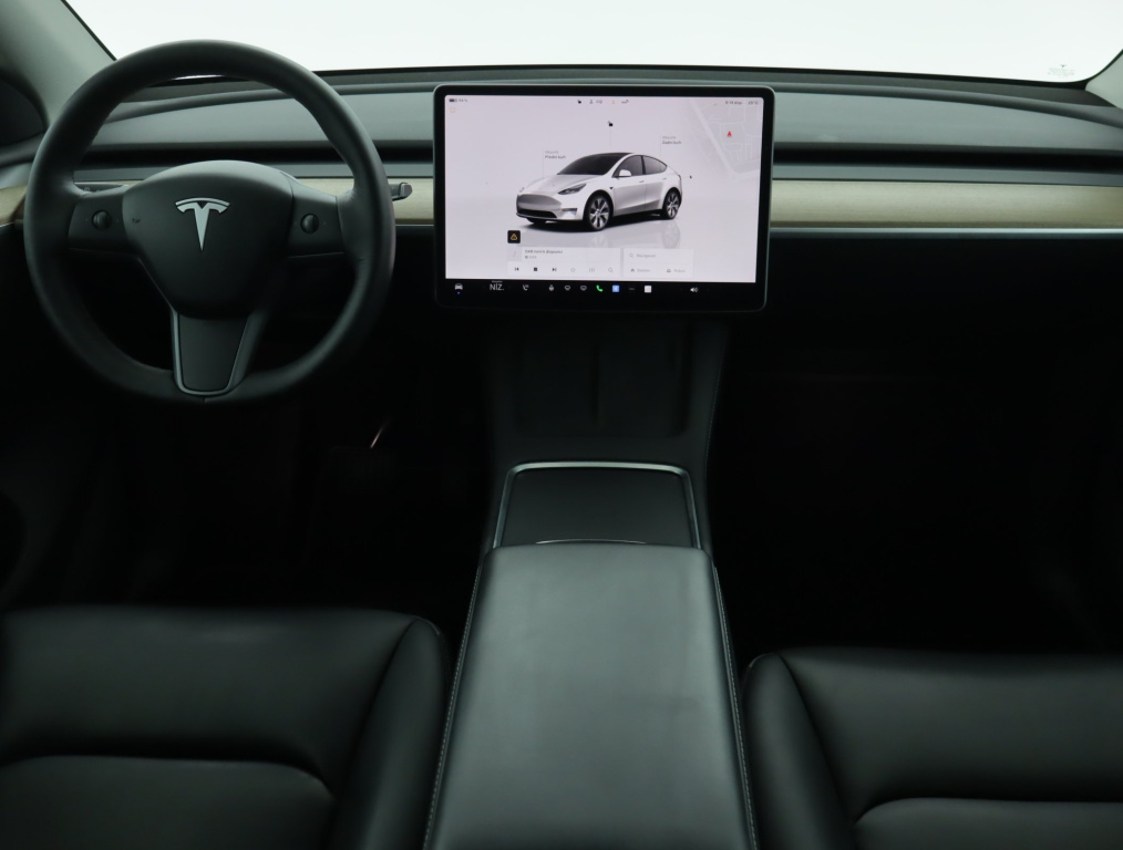 Tesla Model Y 4x4 2022 9