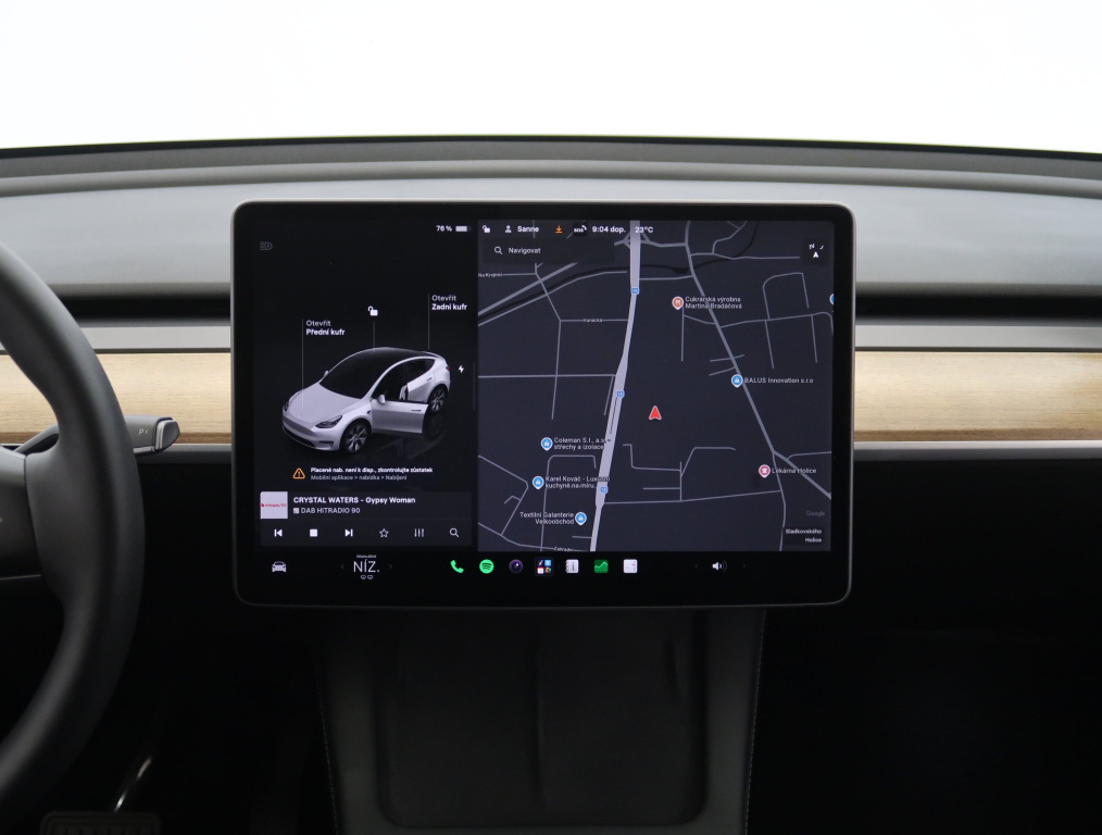 Tesla Model Y 4x4 2022 14