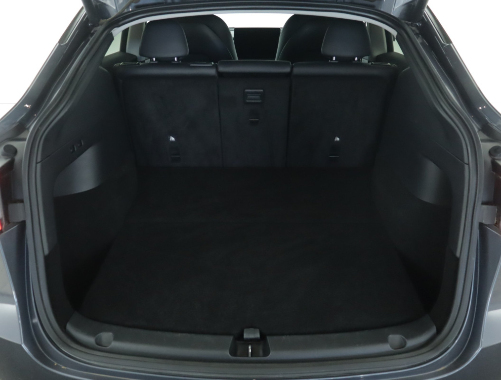 Tesla Model Y 4x4 2022 15