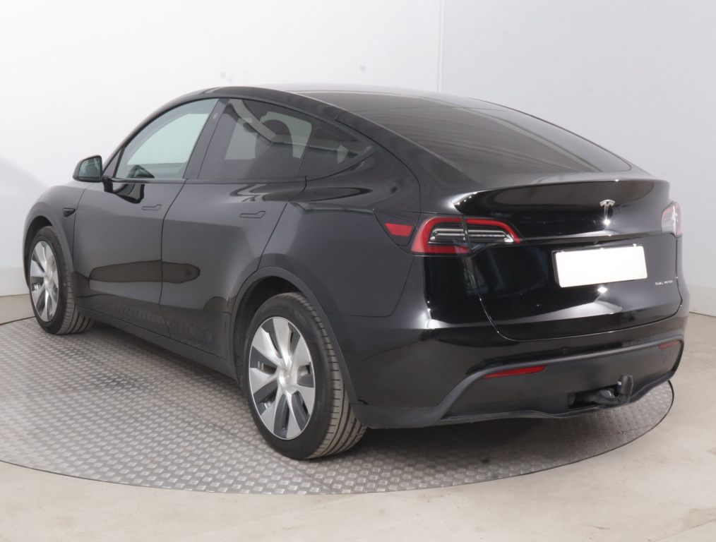 Tesla Model Y 4x4 2022 5