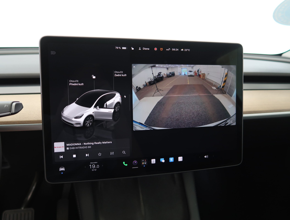 Tesla Model Y 4x4 2022 20