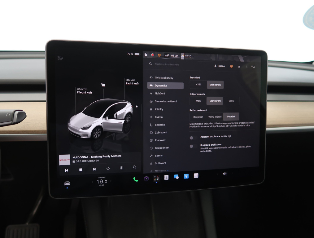 Tesla Model Y 4x4 2022 22