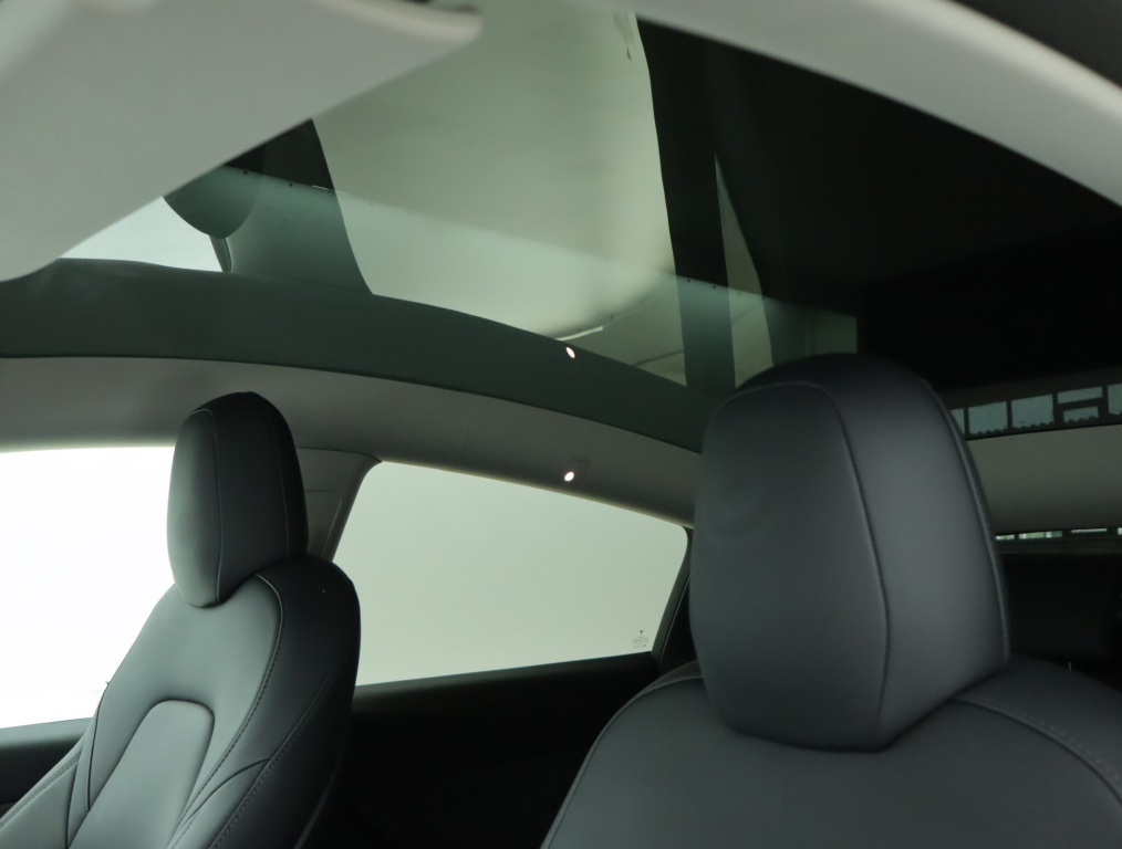 Tesla Model Y 4x4 2022 20