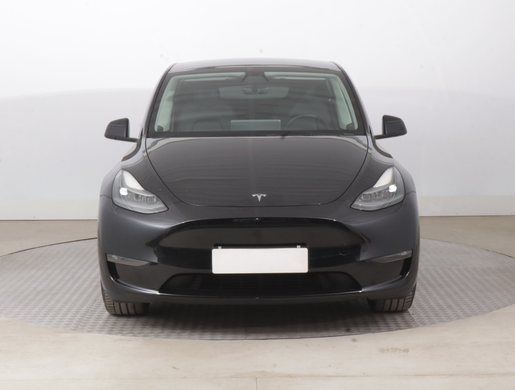 Tesla Model Y 4x4 2023 2