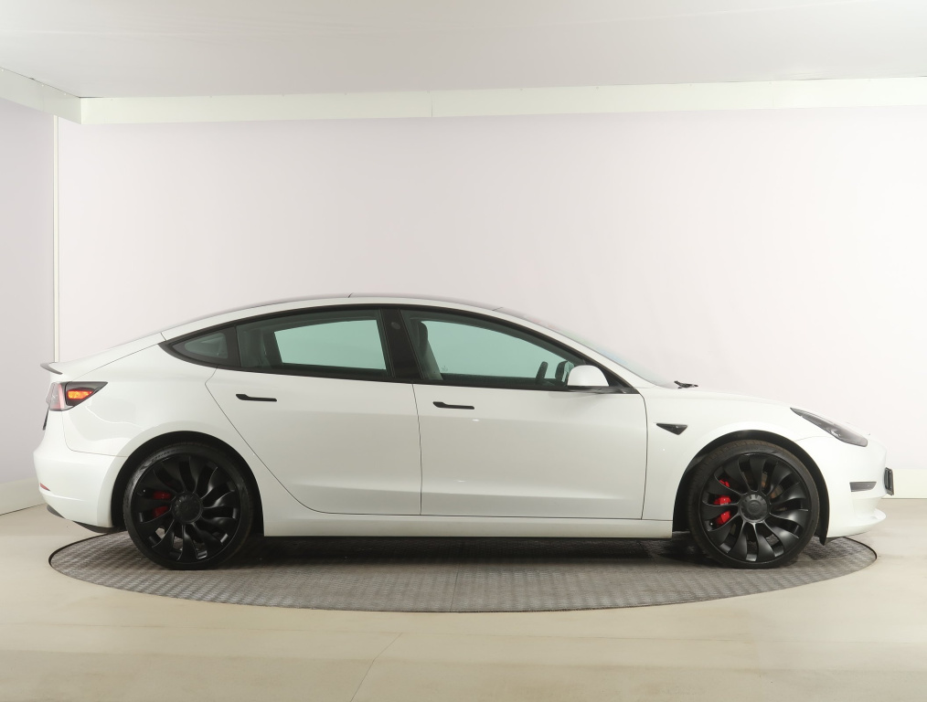 Tesla Model 3 4x4 2023 8