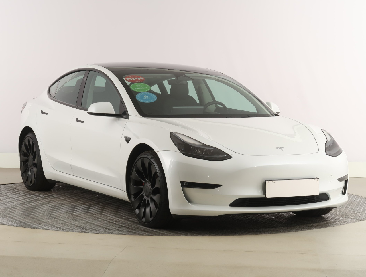 Tesla Model 3 4x4 2023