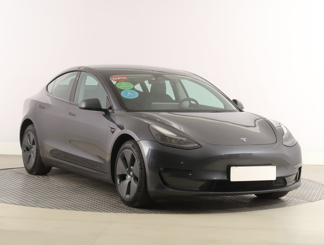 Tesla Model 3 4x4 2023