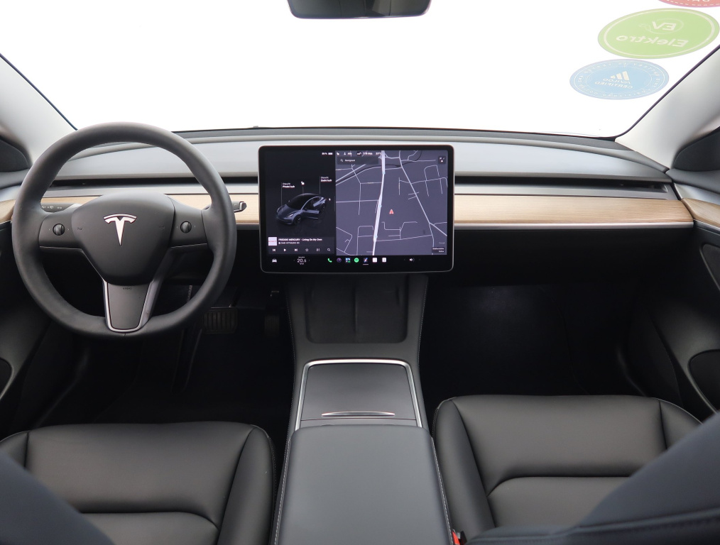 Tesla Model 3 4x4 2023 9