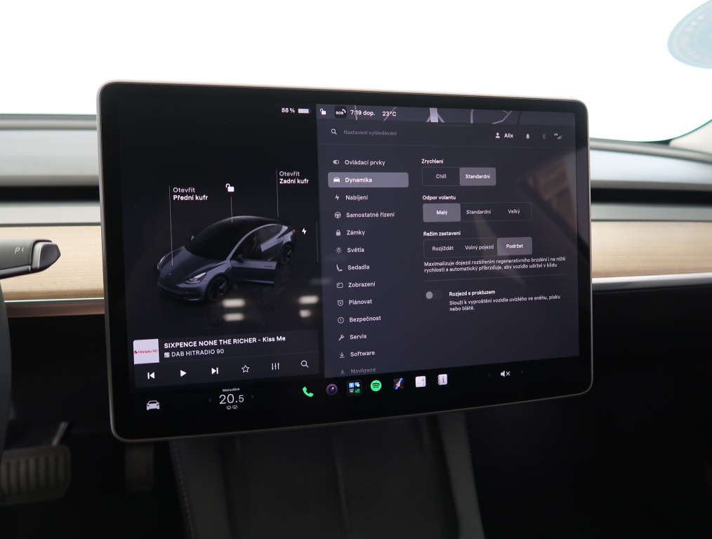 Tesla Model 3 4x4 2023 22