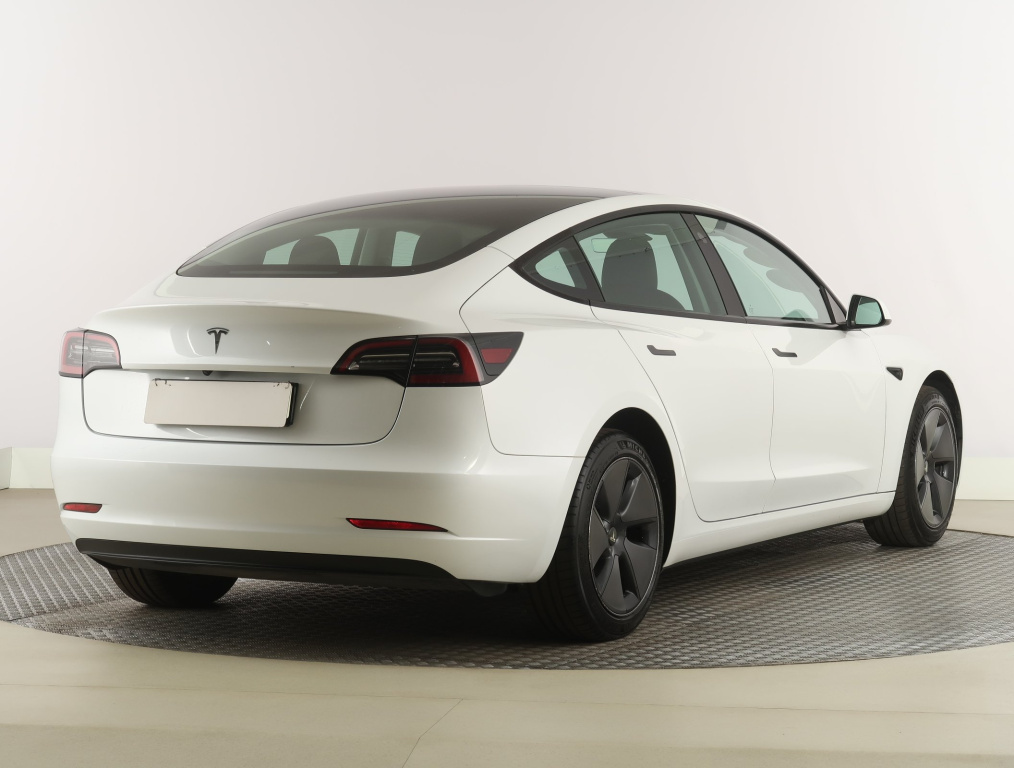 Tesla Model 3 2023 7