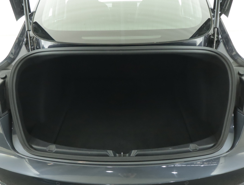 Tesla Model 3 4x4 2019 17