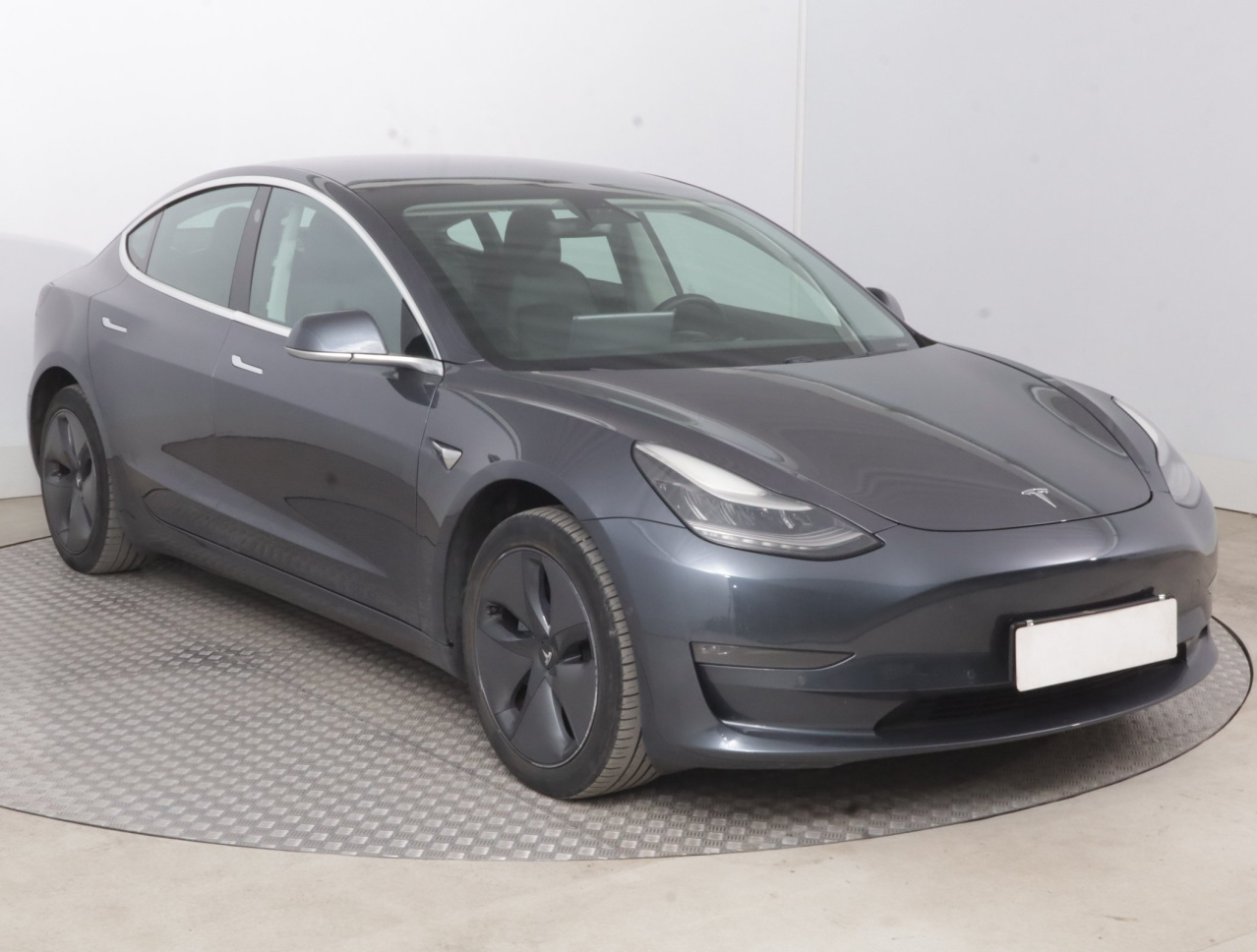 Tesla Model 3 4x4 2019