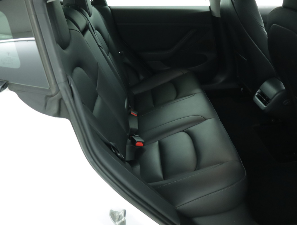 Tesla Model 3 4x4 2021 11