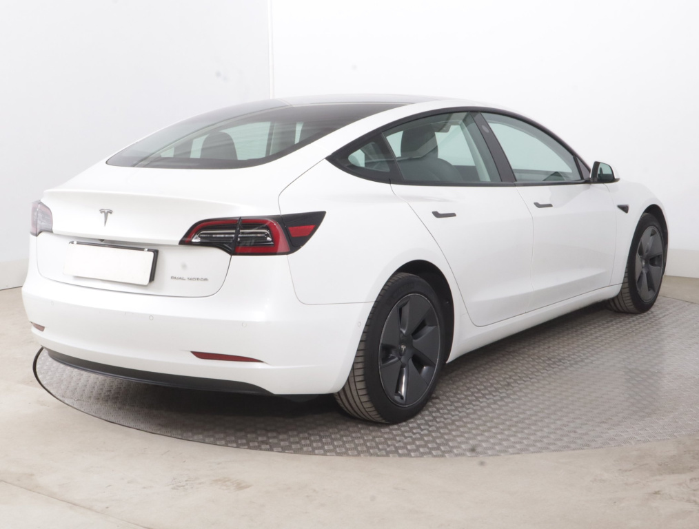 Tesla Model 3 4x4 2021 7