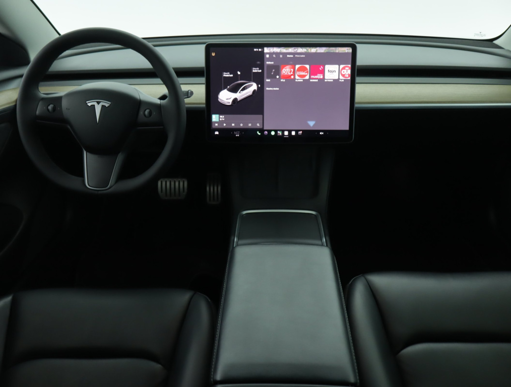 Tesla Model 3 4x4 2021 9