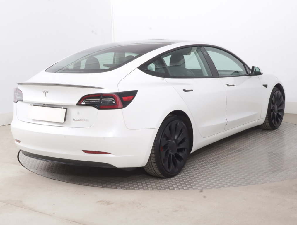Tesla Model 3 4x4 2021 7