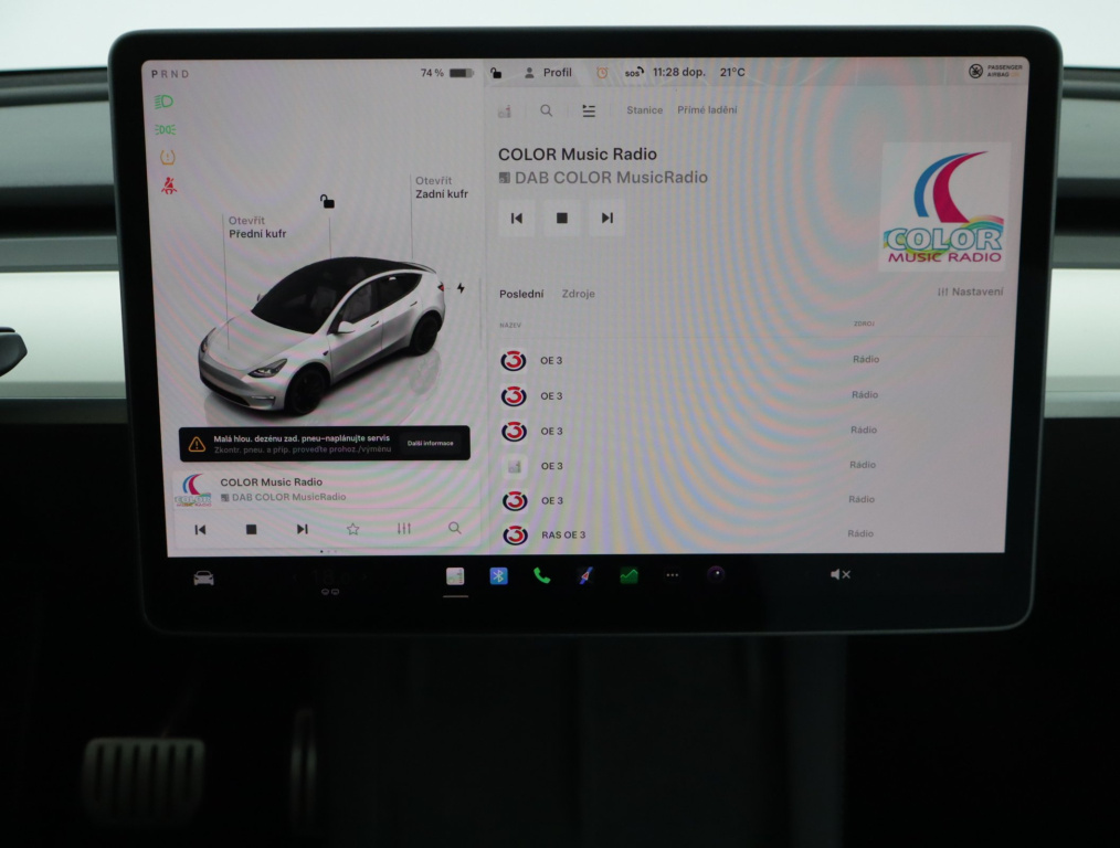 Tesla Model Y 4x4 2023 15