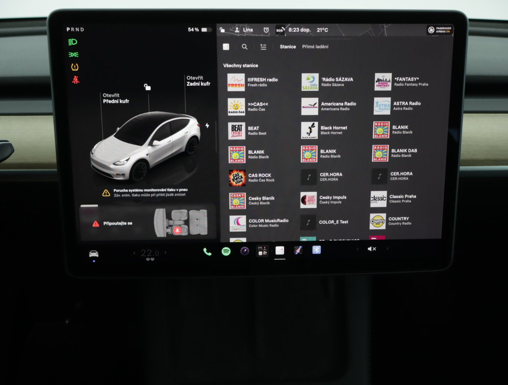 Tesla Model Y 4x4 2022 19
