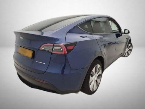 Tesla Model Y 4x4 2023 2
