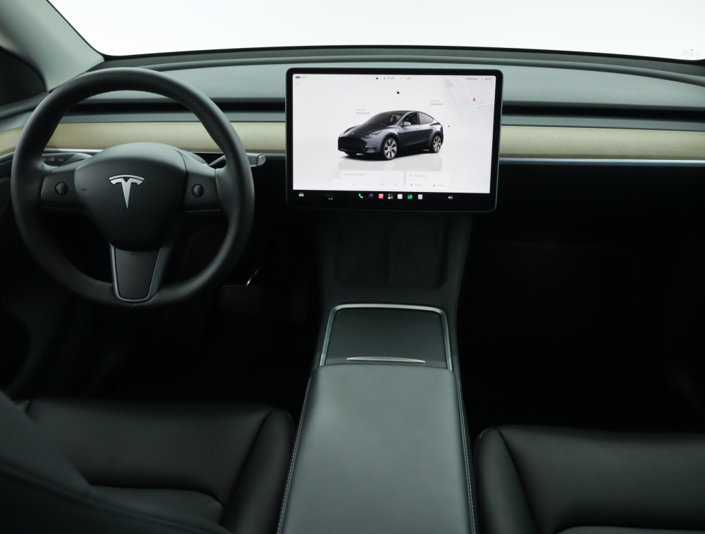 Tesla Model Y 4x4 2022 9