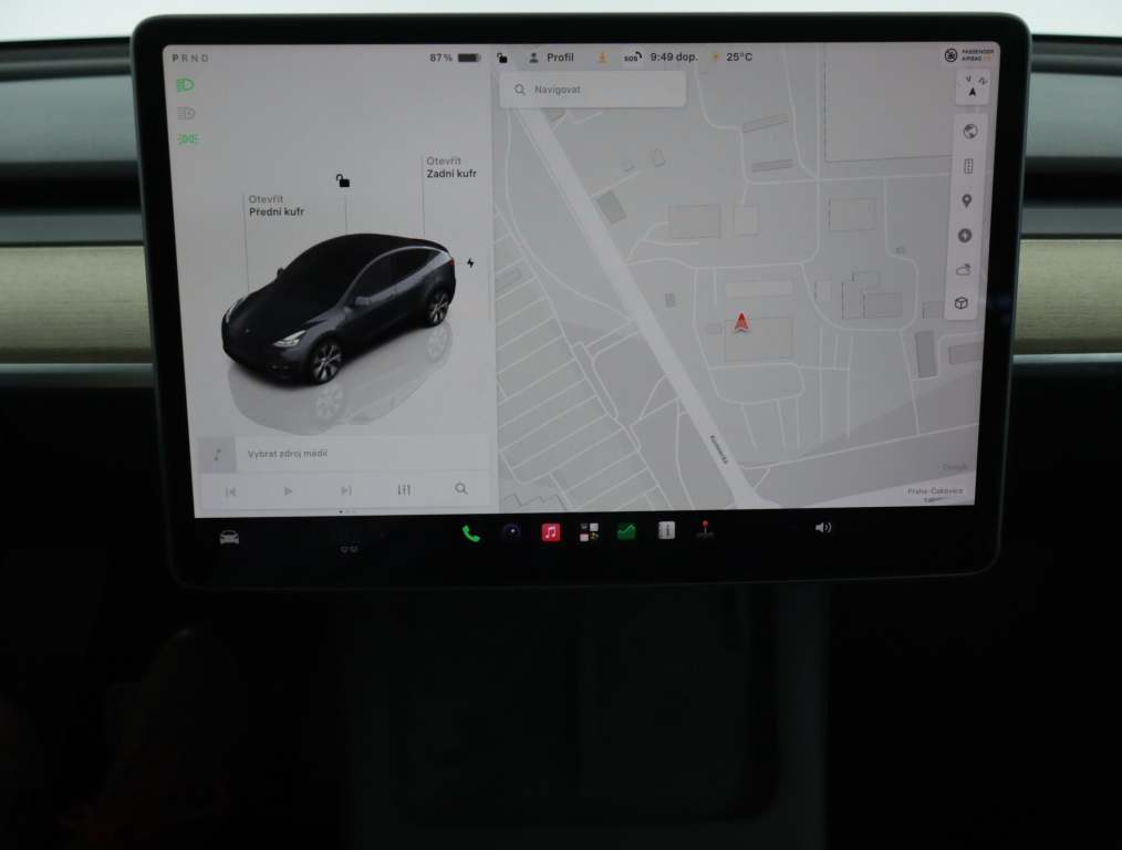 Tesla Model Y 4x4 2022 15