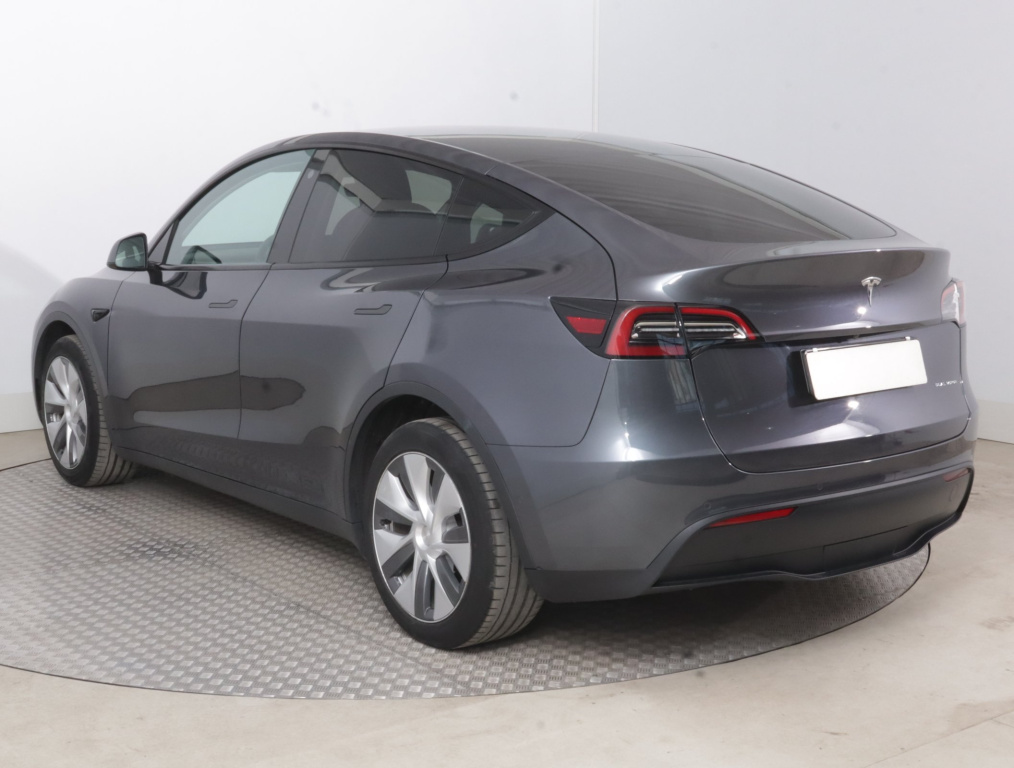 Tesla Model Y 4x4 2022 5