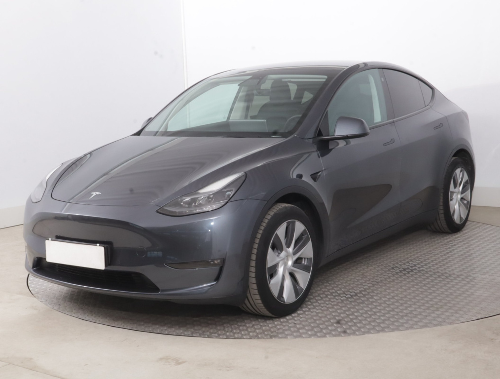 Tesla Model Y 4x4 2022 3