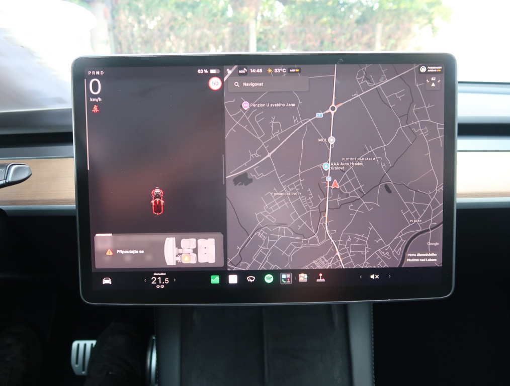 Tesla Model Y 4x4 2022 18