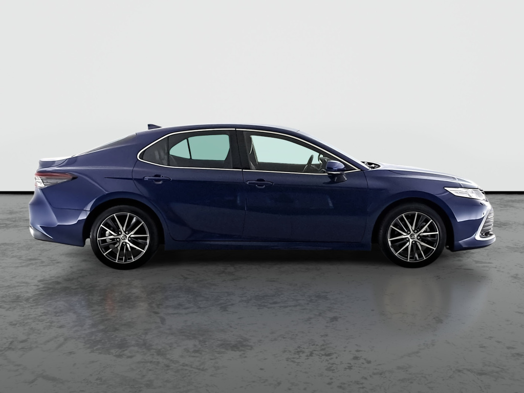 Toyota Camry 2.5 Hybrid 2023 8
