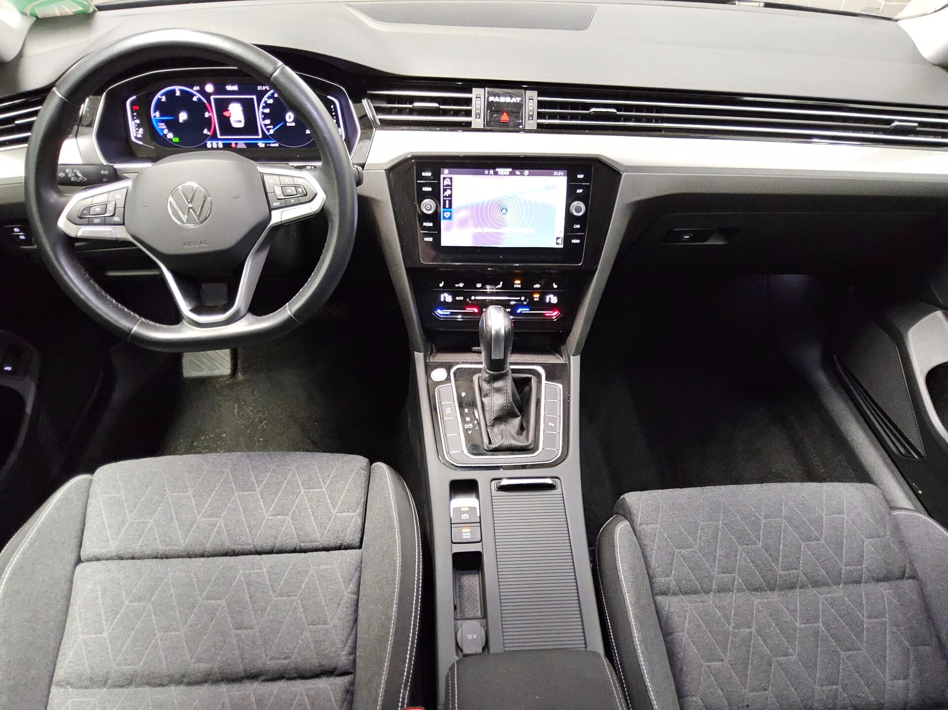 Volkswagen Passat Variant 2.0 TDI Business Navi LED AID RFK 5
