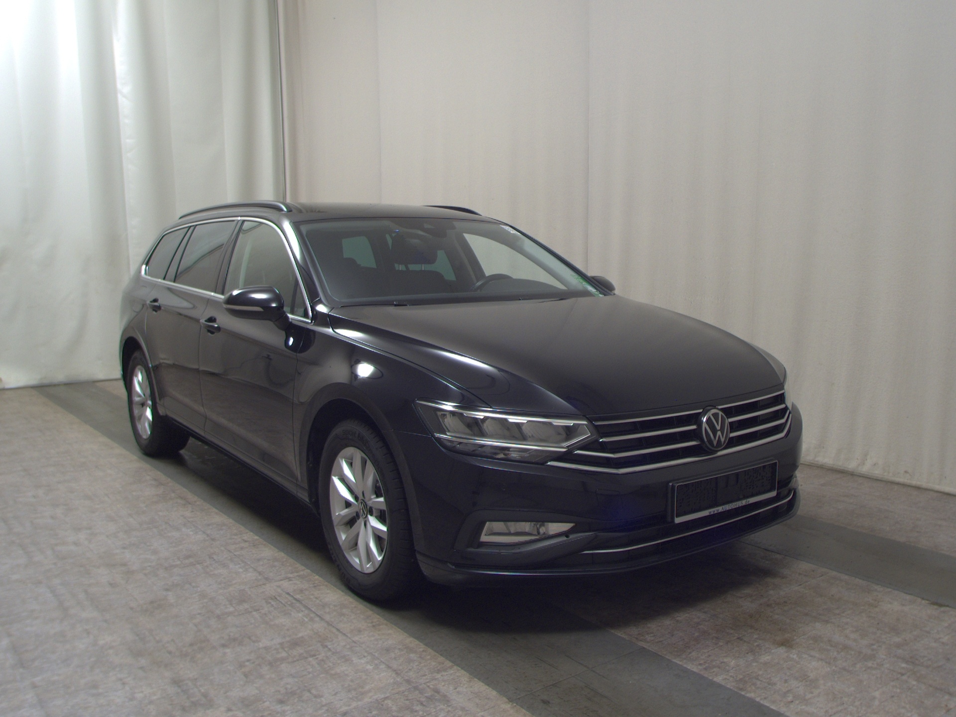 Volkswagen Passat Variant 2.0 TDI Business Navi LED AID RFK 3