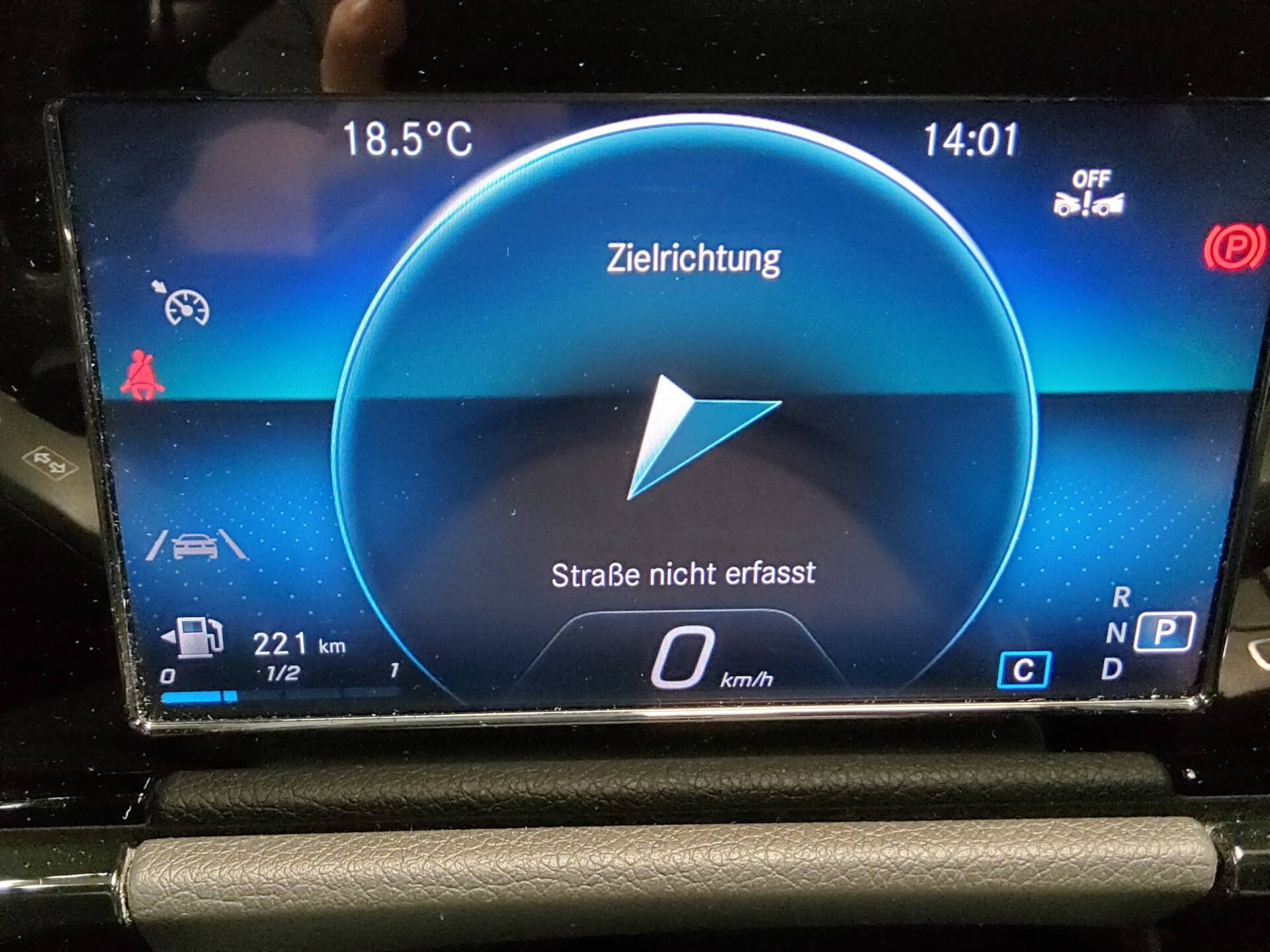 Mercedes-Benz GLA 220 d Progressive Leder Navi LED MBUX Pano Sound 8