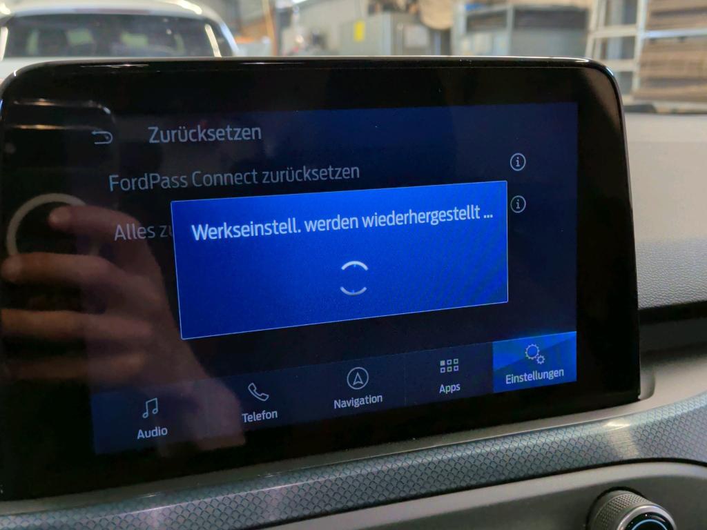 Ford Focus Turnier 2.0 EB Active NAVI LED SHZ PDC AHK 10