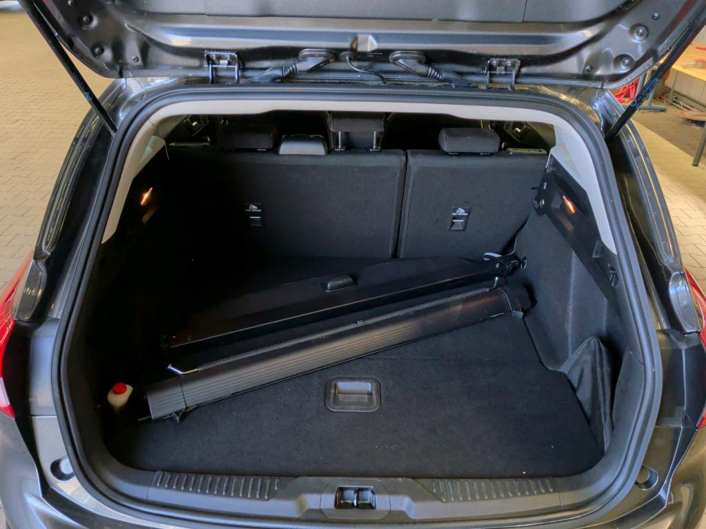 Ford Focus Turnier 2.0 EB Active NAVI LED SHZ PDC AHK 12