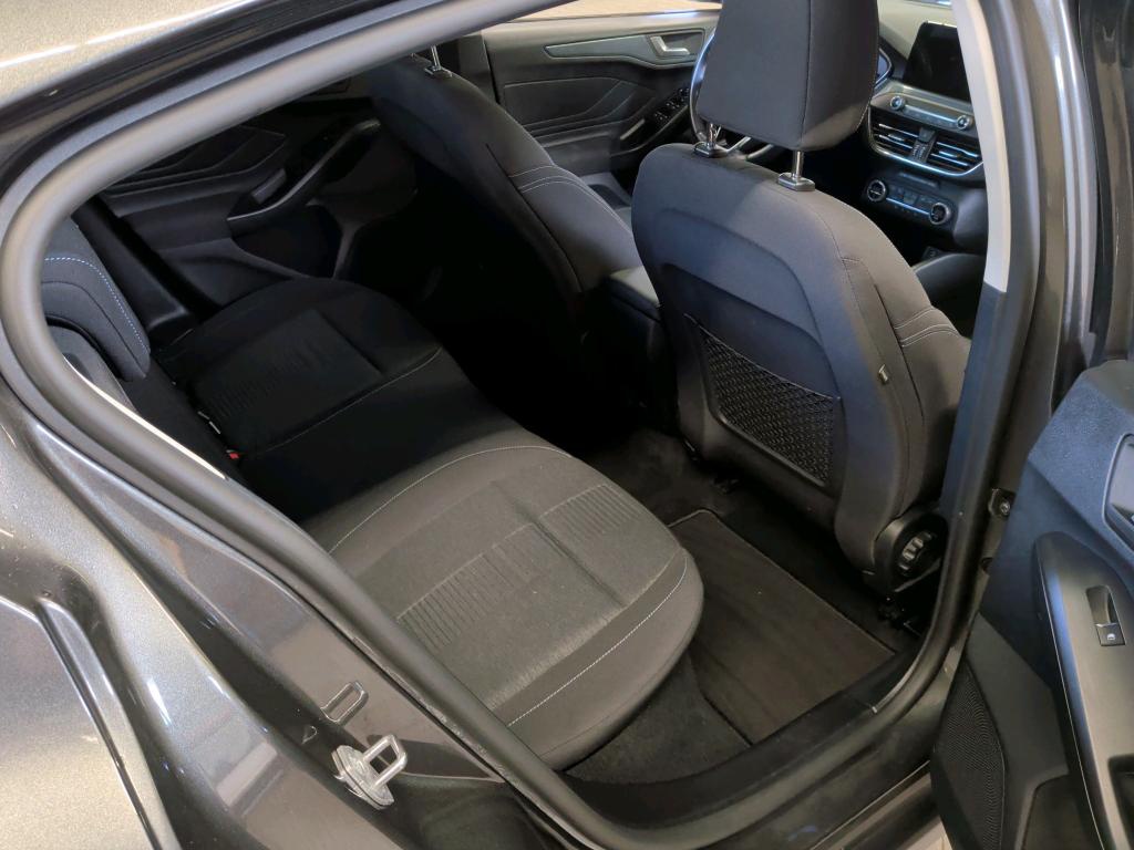 Ford Focus 1.5 EB Active Navi LED Pano RFK 7