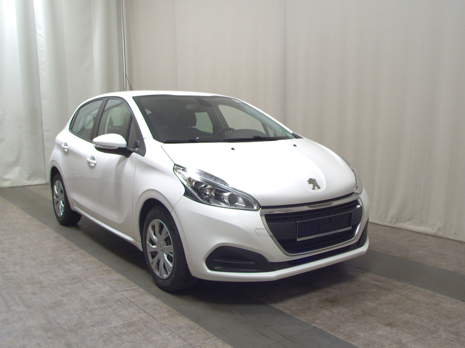 Peugeot 208 1.5 BlueHDI Active Navi Shz PDC 3