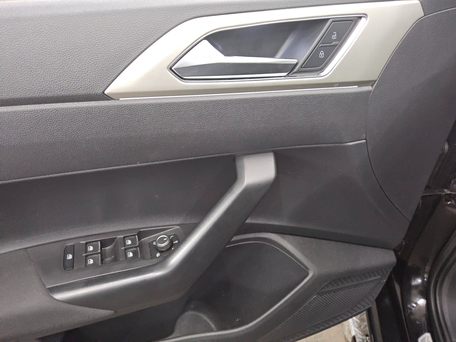 Volkswagen Polo 1.0 TSI Move Navi 10