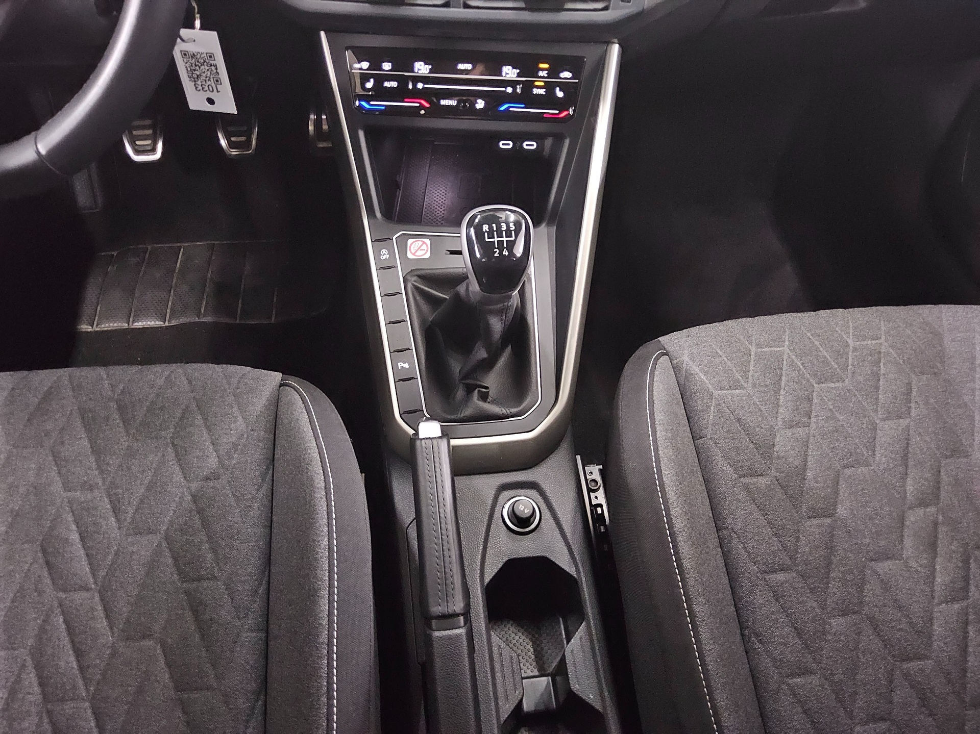 Volkswagen Polo 1.0 TSI Move Navi 6