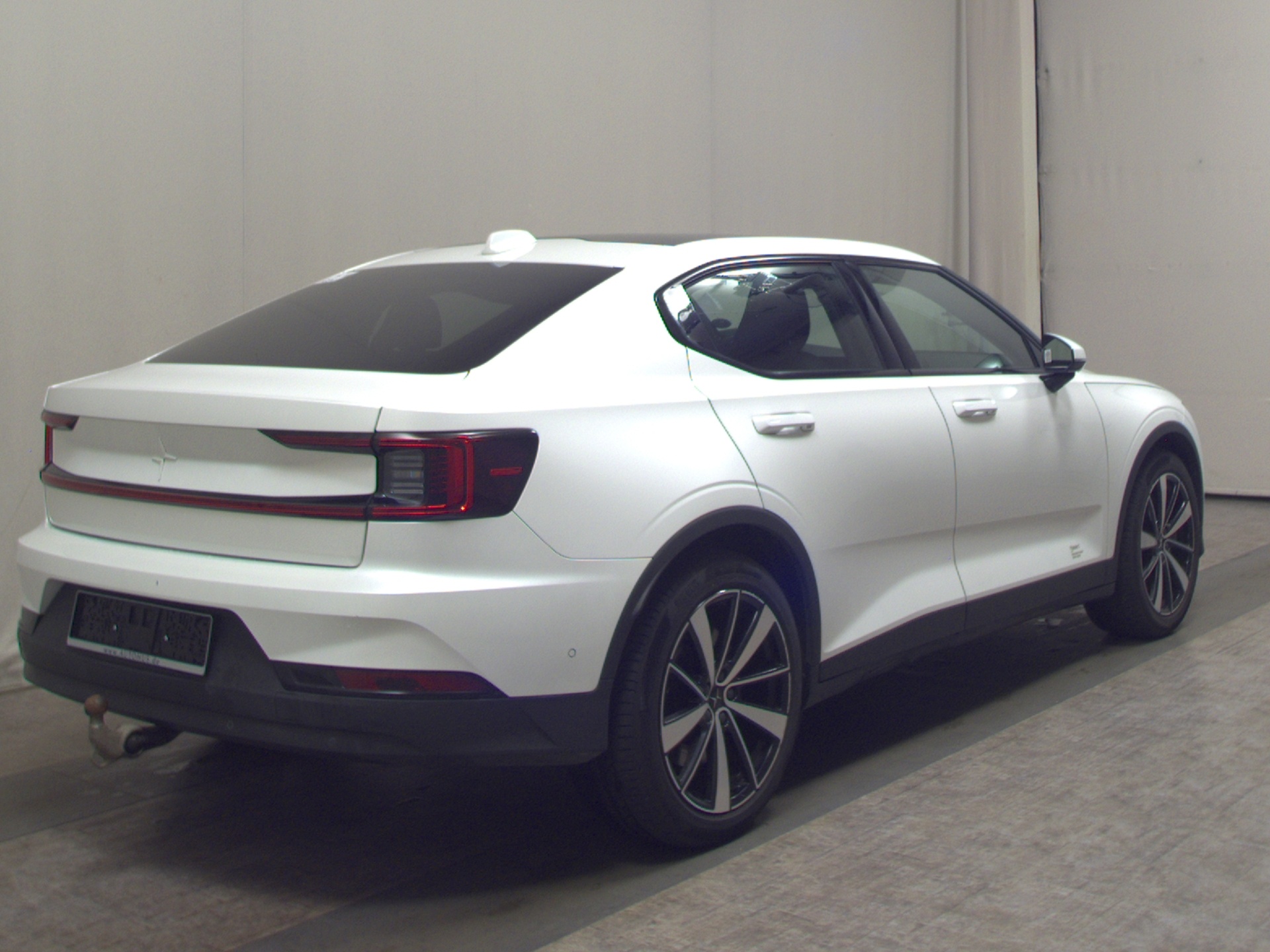 Polestar 2 Navi LED Pano 4
