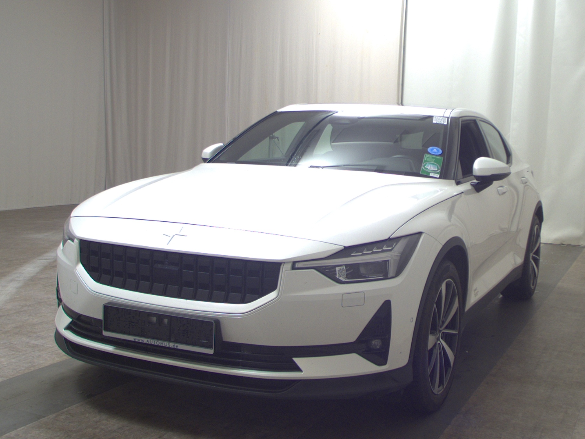 Polestar 2 Navi LED Pano 2