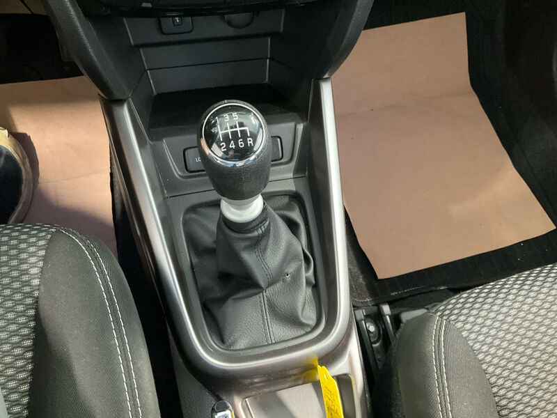 Suzuki Vitara KLIMAAUT LED SHZ PDC KAMERA 8