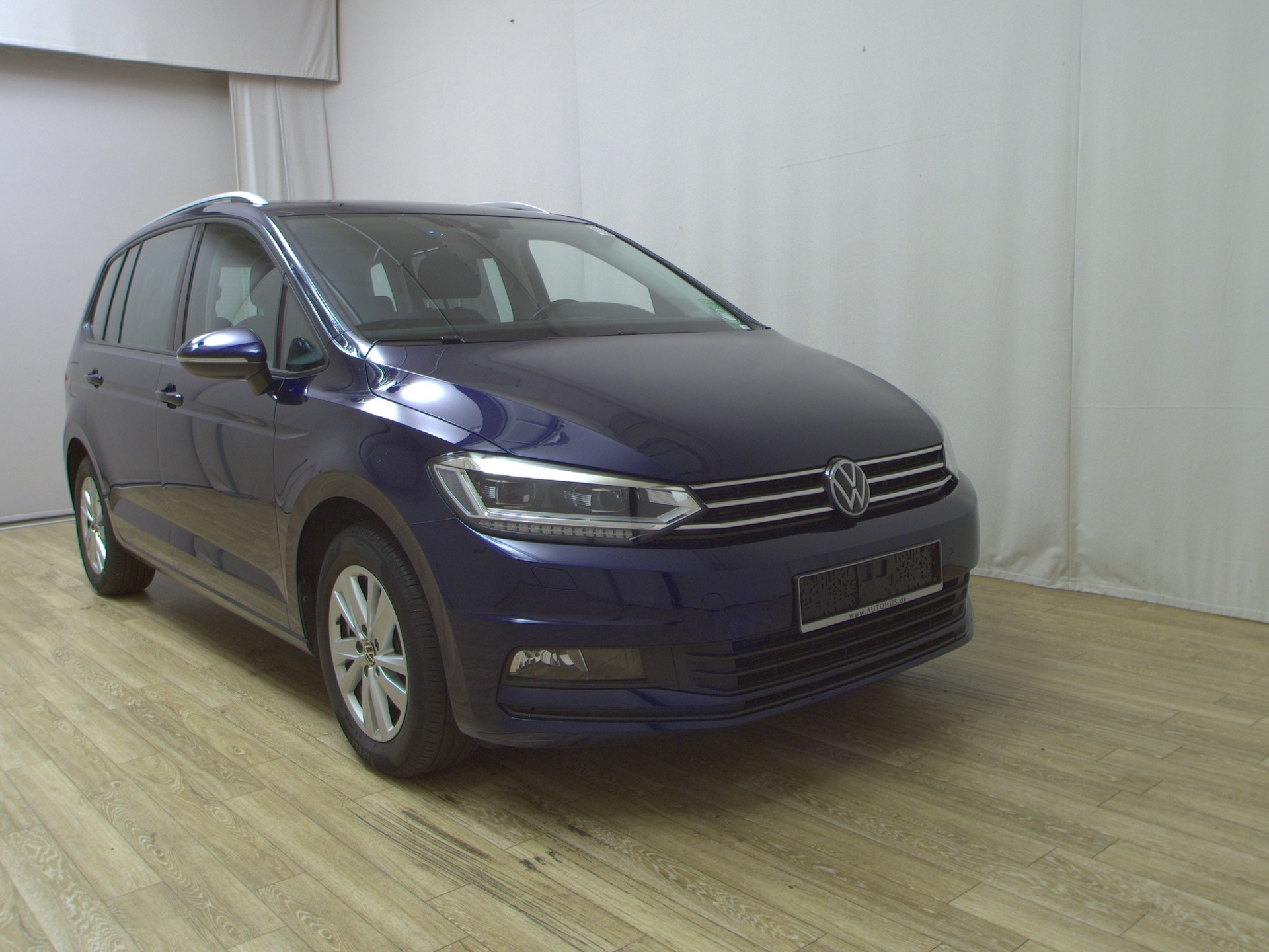 Volkswagen Touran 2.0 TDI Comf. Navi LED AID 4xShz StHzg. El.Heck Pano RFK 3