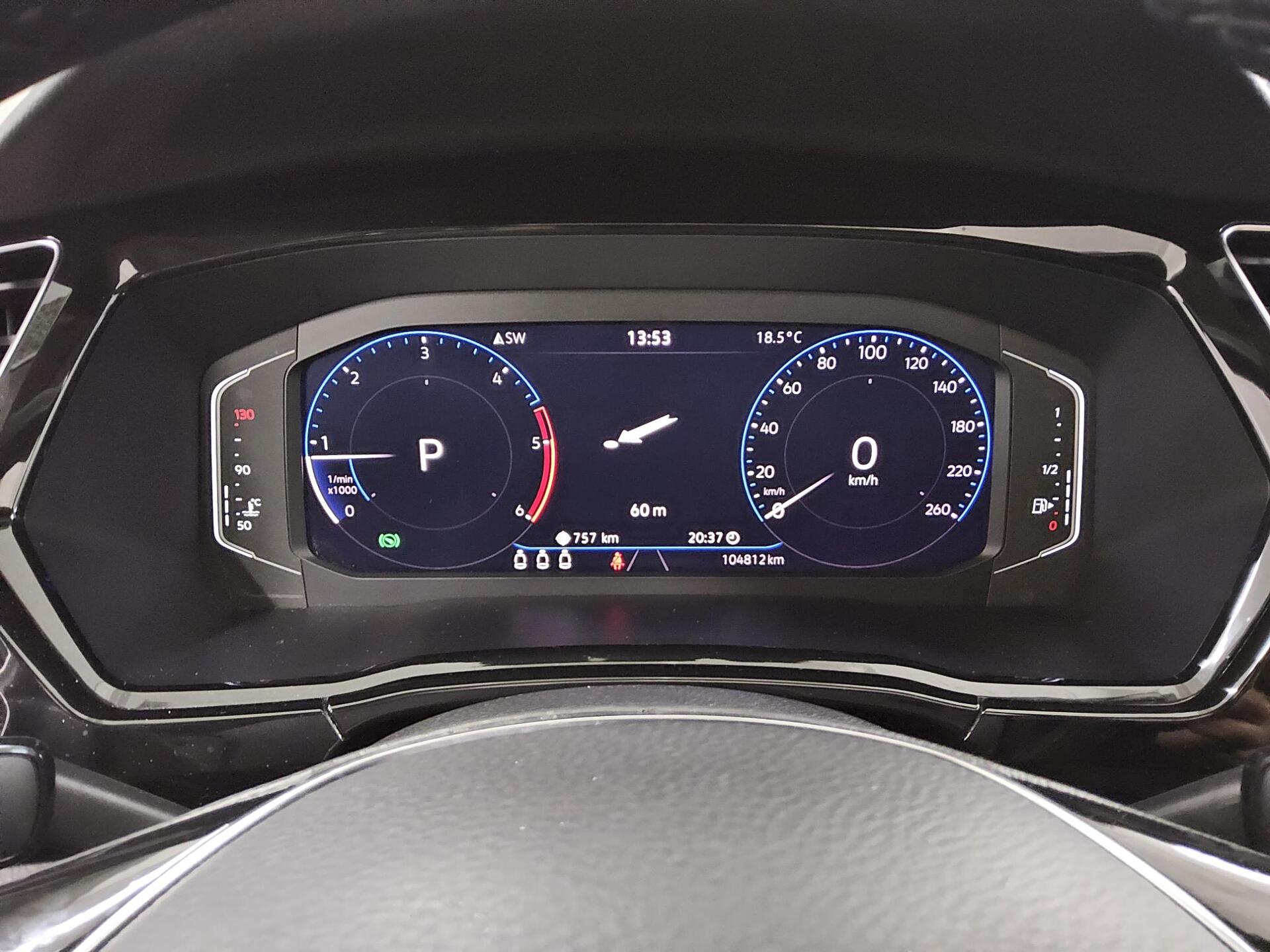 Volkswagen Touran 2.0 TDI Comf. Navi LED AID 4xShz StHzg. El.Heck Pano RFK 8
