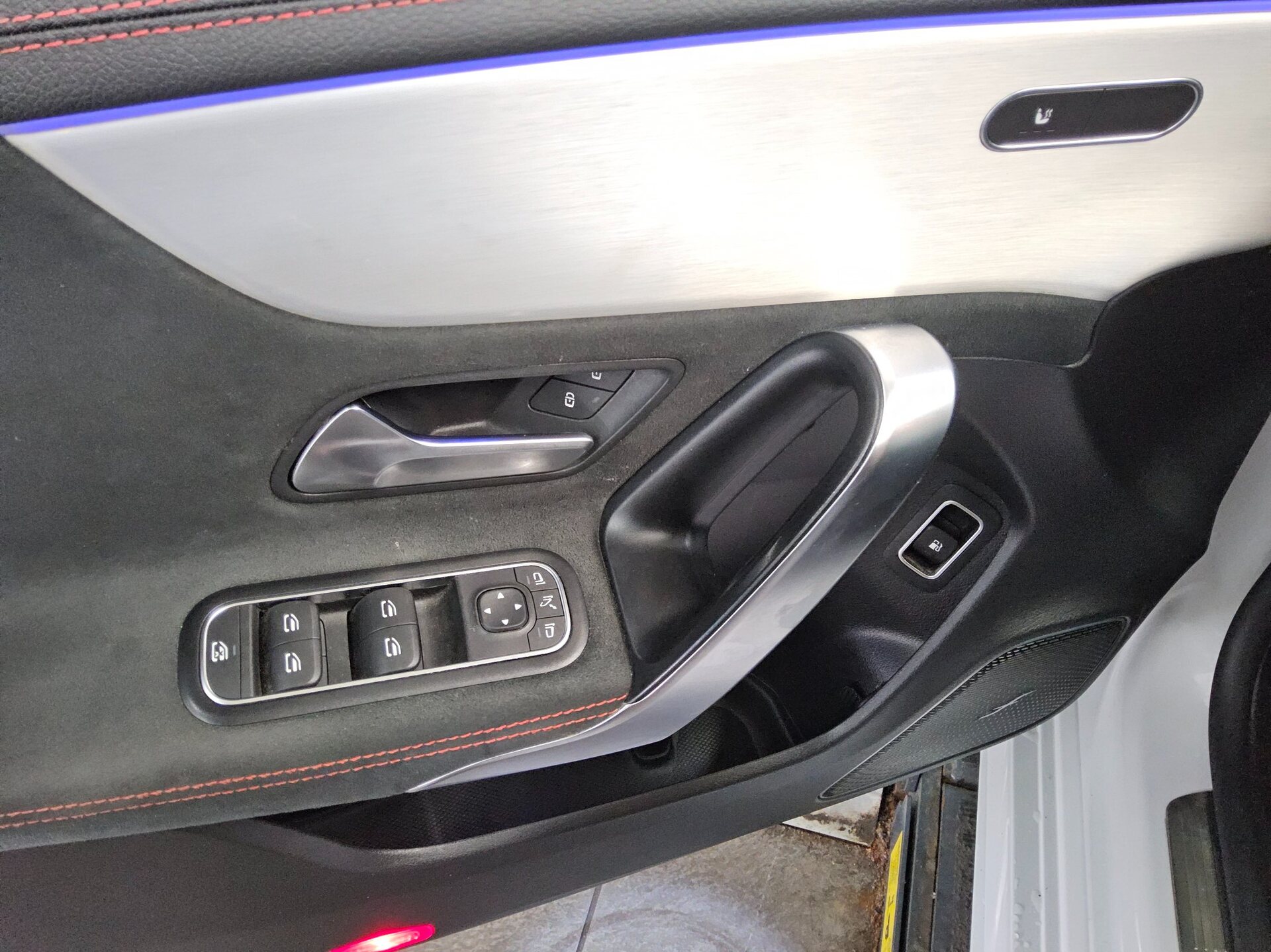 Mercedes-Benz CLA 250 Shooting Brake e AMG-Line Navi LED Night 9
