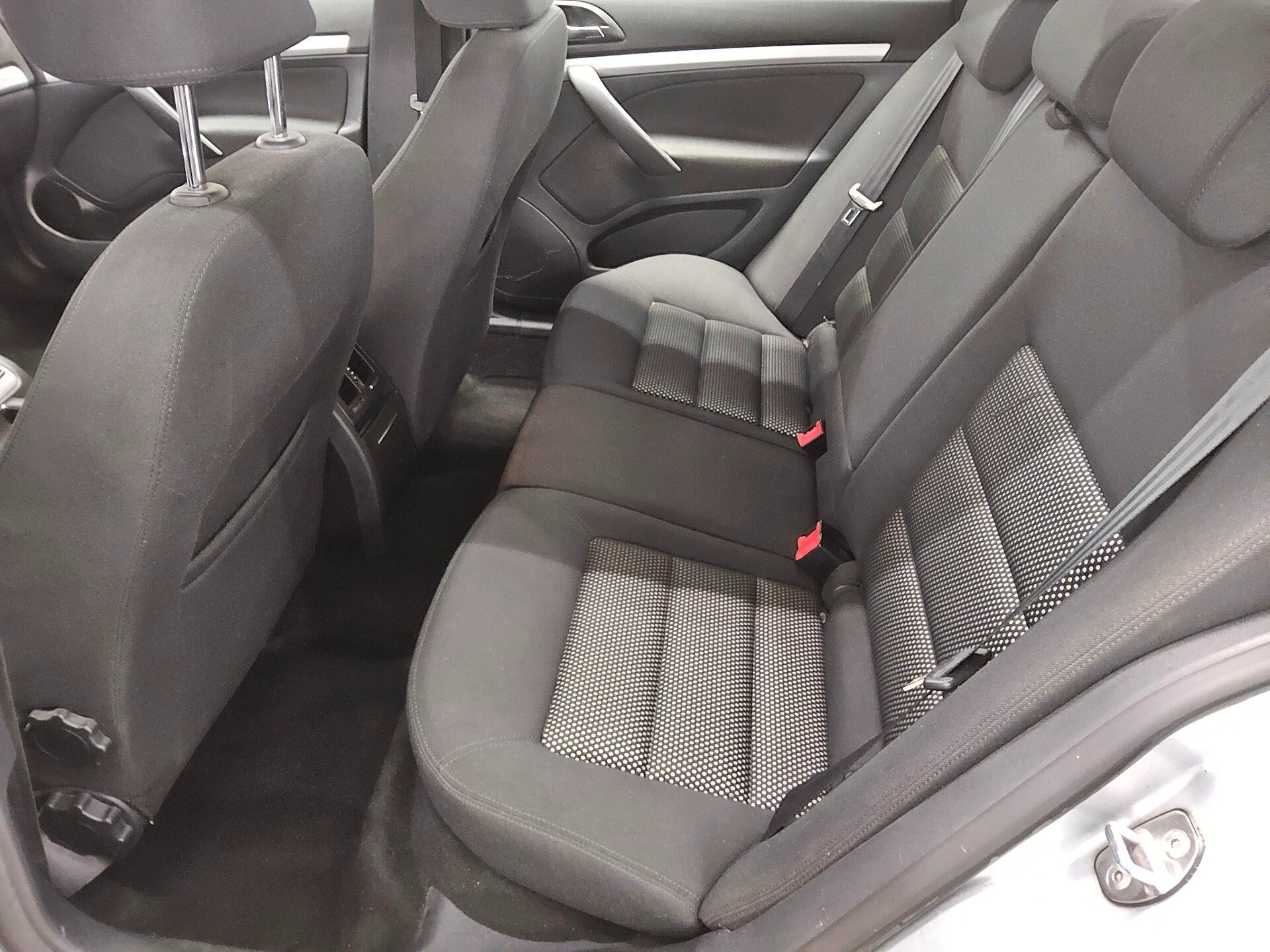 Skoda Octavia Kombi 2.0 TDI 4x4 Scout Nav AHK HU 02/07 13