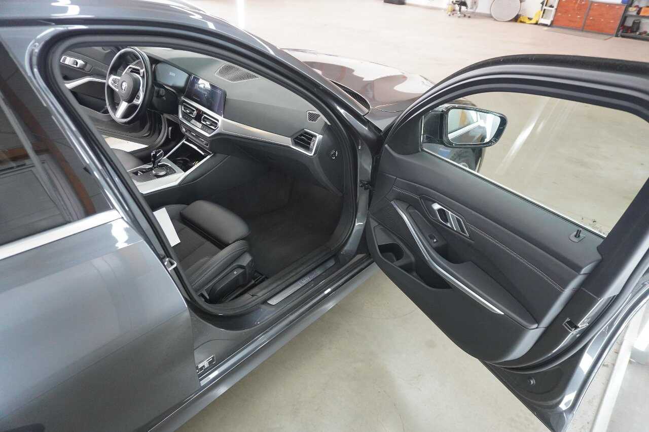 BMW 330dA Touring xDr Sport-Line Navi LED vc SHZ el.Heck 8