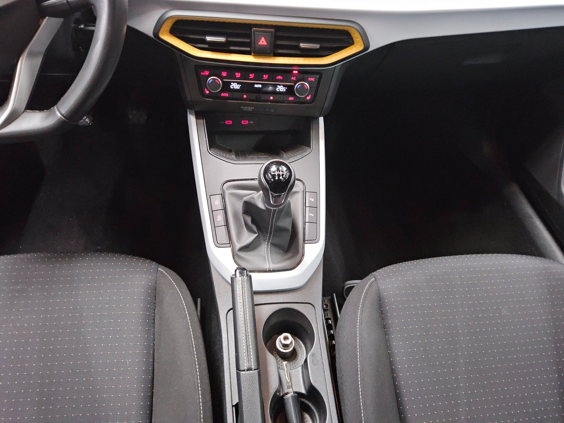 Seat Arona 1.0 TSI Style Navi LED Shz PDC 6