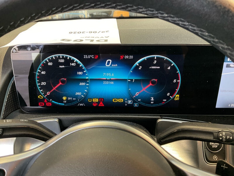 Mercedes-Benz GLB 220 Progressive T-Leder Navi LED AHK Shz 9