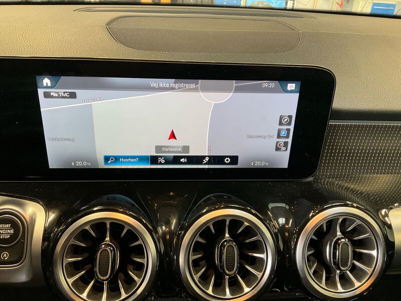 Mercedes-Benz GLB 220 Progressive T-Leder Navi LED AHK Shz 10