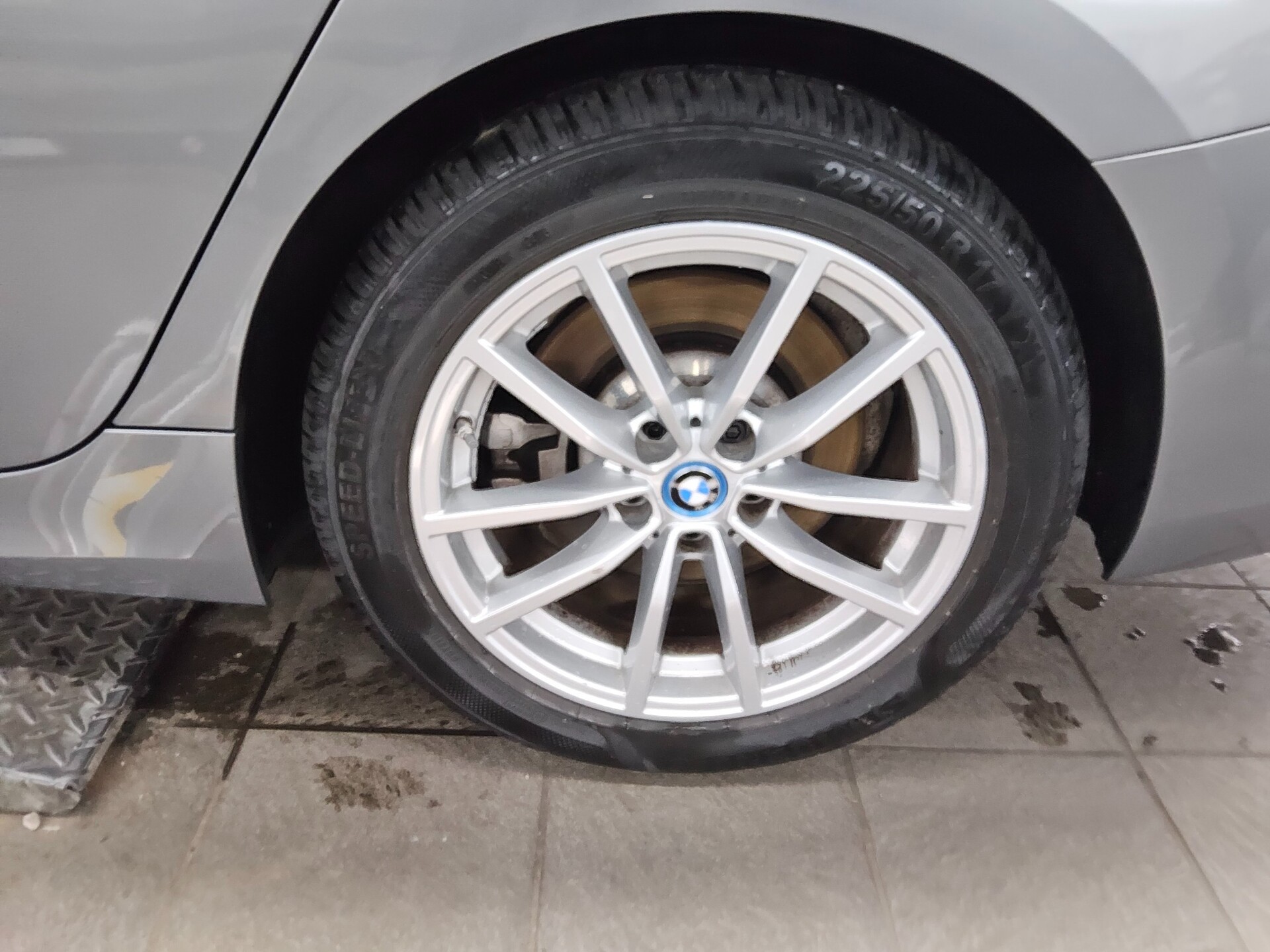 BMW 330e Touring Navi LED Shz Curved Leder 11